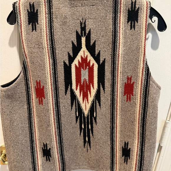 Pendleton Men's Gray Wool Sweater Vest - Picture 4 of 4